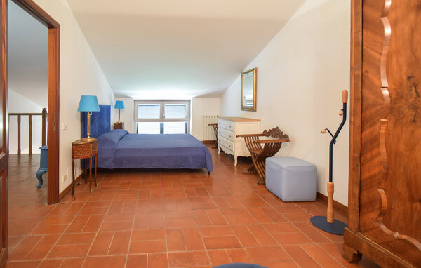 Casa de vacaciones - Monterosi , Italia - IRU044 601