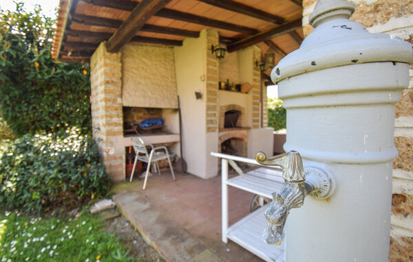 Casa de vacaciones - Monterosi , Italia - IRU044 101