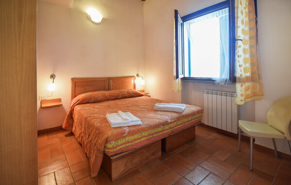 Semesterhus - Pescia Romana , Italien - IRU051 4