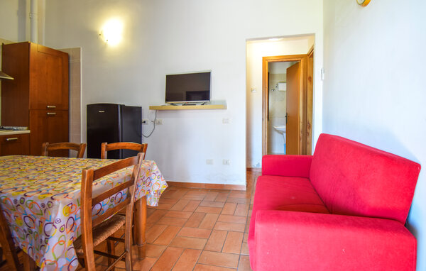 Semesterhus - Pescia Romana , Italien - IRU051 301