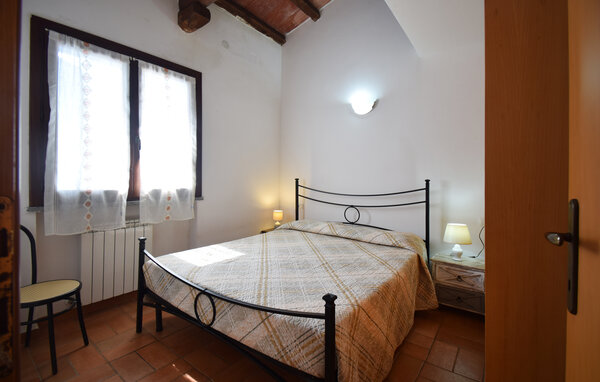 Casa vacanze - Pescia Romana , Italia - IRU052 5