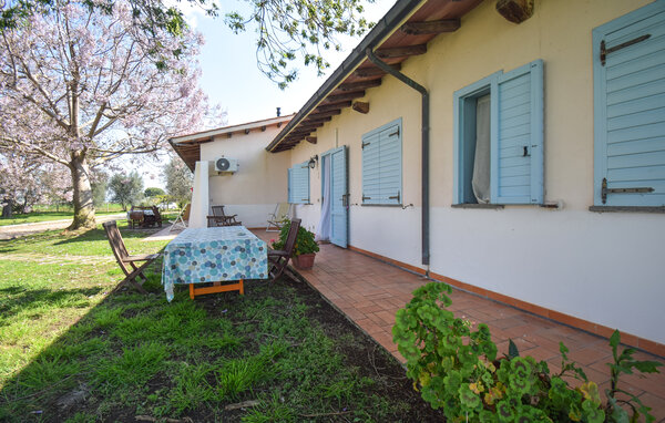 Casa vacanze - Pescia Romana , Italia - IRU052 85