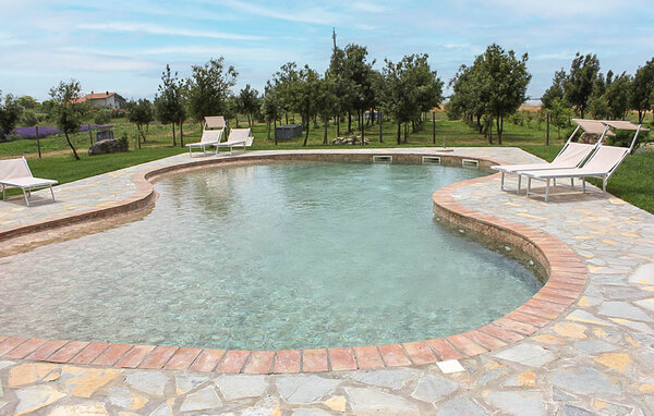 Casa vacanze - Pescia Romana , Italia - IRU052 1