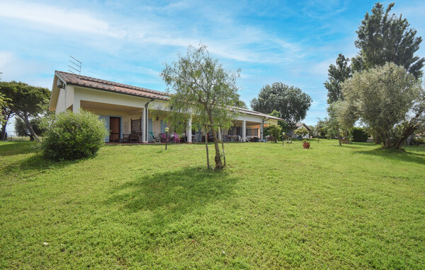 Domy wakacyjne - Pescia Romana , Wlochy - IRU054 2