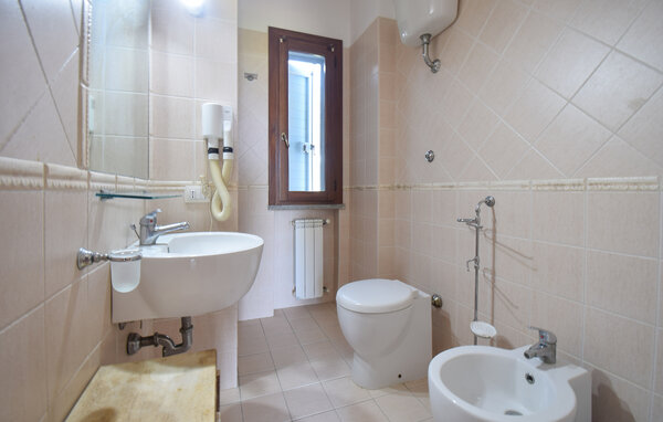 Casa vacanze - Pescia Romana , Italia - IRU058 701