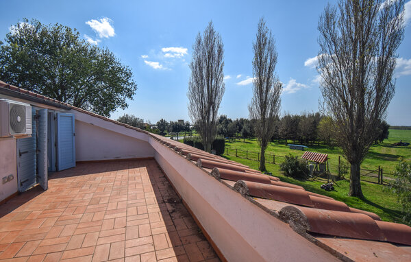 Casa vacanze - Pescia Romana , Italia - IRU058 203