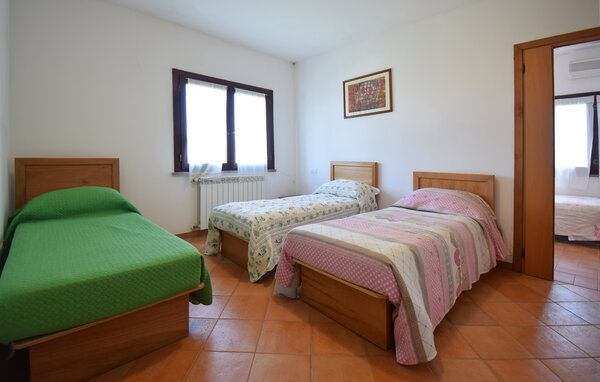 Apartman - Pescia Romana , Italija - IRU061 603