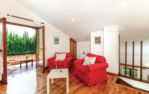 Holiday Home - Montopoli di Sabina , Italy - IRU291 303