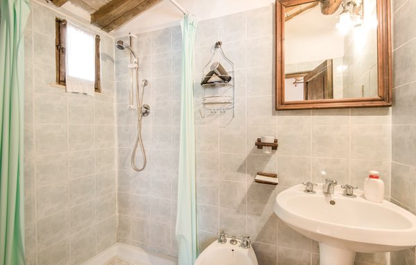Casa de vacaciones - Vacone , Italia - IRU309 703