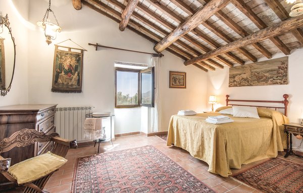 Casa de vacaciones - Vacone , Italia - IRU309 604
