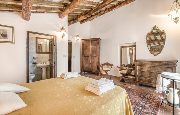 Casa de vacaciones - Vacone , Italia - IRU309 605