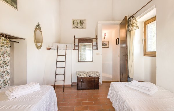 Casa de vacaciones - Vacone , Italia - IRU309 607