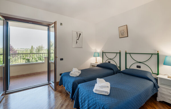 Domy wakacyjne - Monterosi , Wlochy - IRU381 603