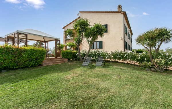 Holiday Home - Tuscania , Italy - IRU390 7