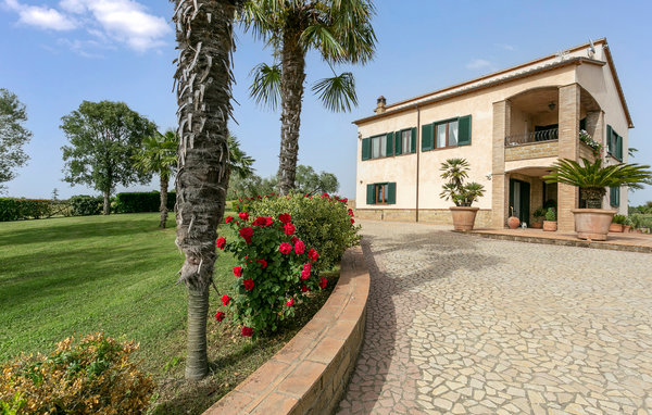 Holiday Home - Tuscania , Italy - IRU390 81