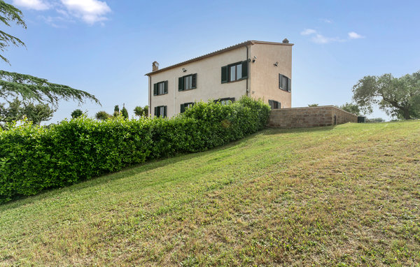 Holiday Home - Tuscania , Italy - IRU390 82