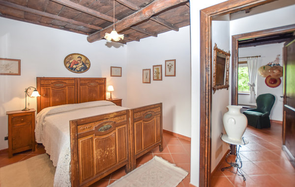 Apartment - Nespolo , Italy - IRU548 3