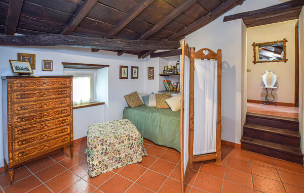 Apartment - Nespolo , Italy - IRU548 603