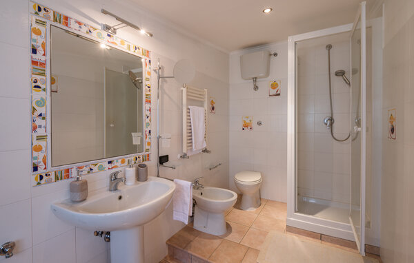 Apartamento - Nerola , Italia - IRU590 706