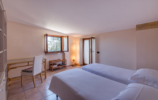 Apartamento - Nerola , Italia - IRU590 605