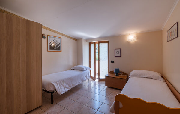 Apartamento - Nerola , Italia - IRU590 608