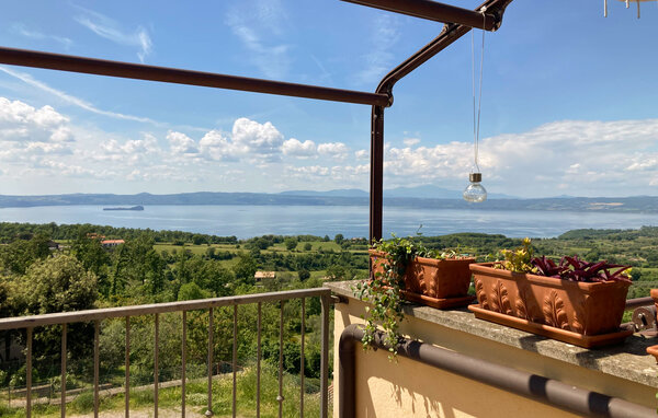 Apartment - Montefiascone , Italy - IRU595 201