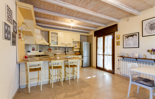 Domy wakacyjne - Taranto Lama , Wlochy - ISA056 401