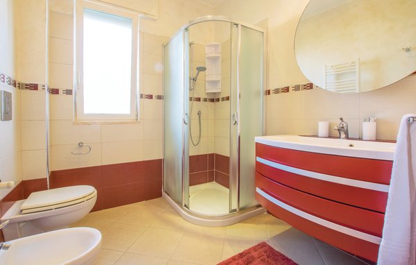 Apartamento - Bari , Italia - ISA252 701