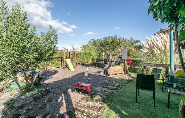 Appartamento - Santa Venerina , Italia - ISC082 806