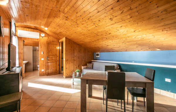 Appartamento - Santa Venerina , Italia - ISC082 302