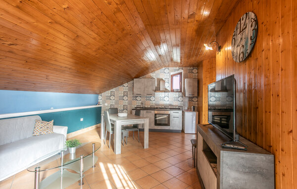 Appartamento - Santa Venerina , Italia - ISC082 303