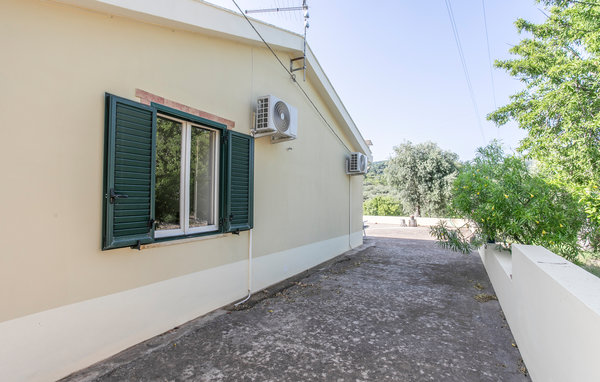 Domy wakacyjne - Noto , Wlochy - ISC309 102
