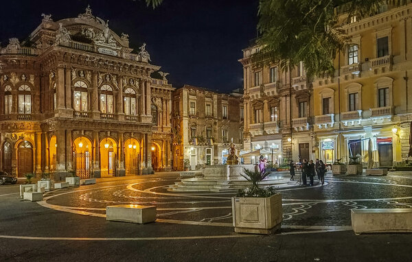 Apartamento - Catania , Italia - ISC375 908