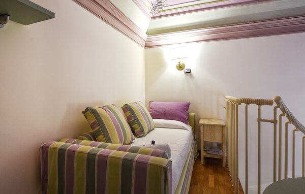 Apartamento - Catania , Italia - ISC375 604