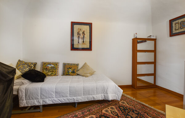 Apartamento - Catania , Italia - ISC375 607