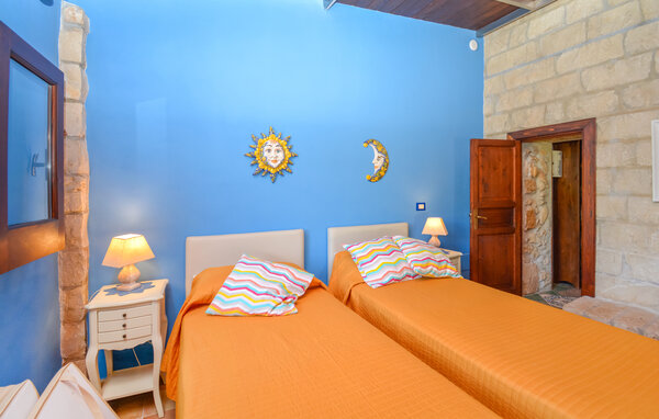 Domy wakacyjne - Noto , Wlochy - ISC556 603
