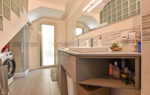 Holiday Home - San Giovanni La  Punta , Italy - ISC622 705