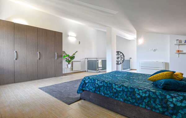 Holiday Home - San Giovanni La  Punta , Italy - ISC622 604