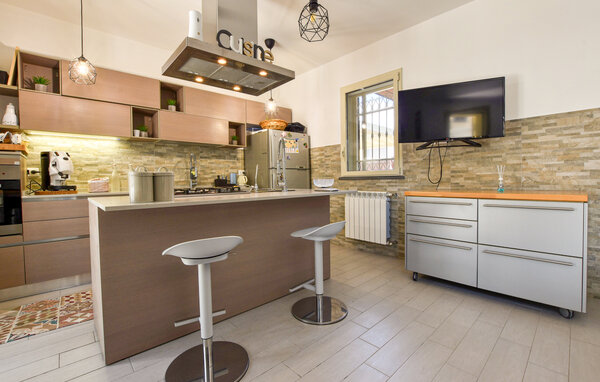 Holiday Home - San Giovanni La  Punta , Italy - ISC622 6