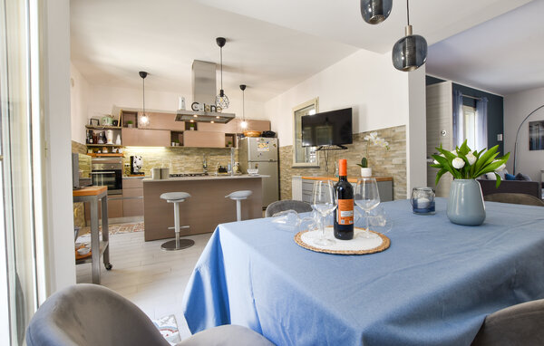 Holiday Home - San Giovanni La  Punta , Italy - ISC622 403