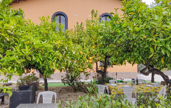 Casa vacanze - Motta Camastra , Italia - ISP469 81