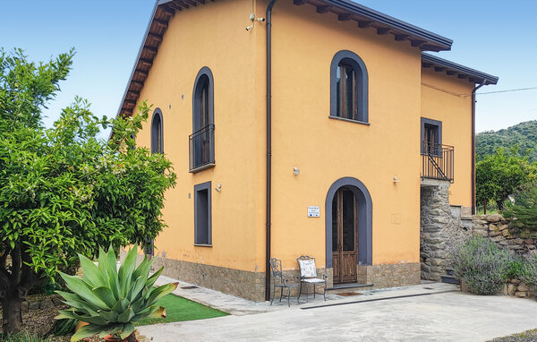 Casa vacanze - Motta Camastra , Italia - ISP469 85