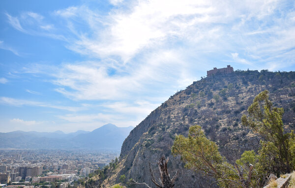 Domy wakacyjne - Monreale , Wlochy - ISP495 902