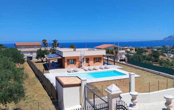 Vakantiehuis - Balestrate , Italië - ISP546 1