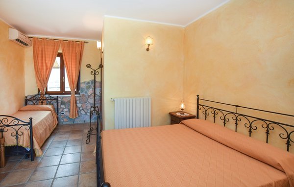 Casa vacanze - Nicosia , Italia - ISR246 601
