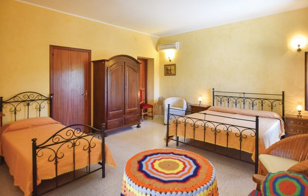 Casa vacanze - Nicosia , Italia - ISR246 602