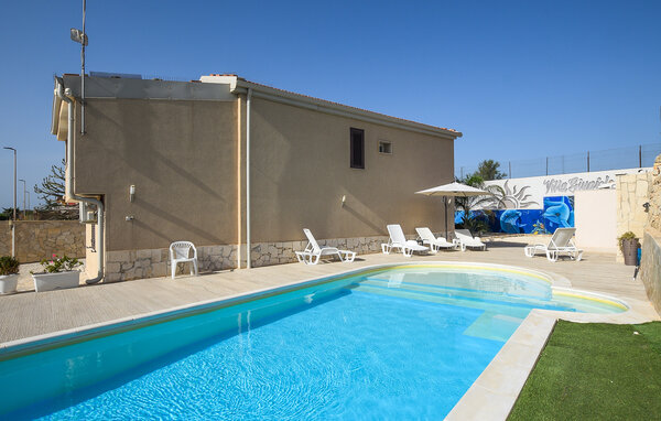 Holiday Home - Marina di Ragusa , Italy - ISR529 11