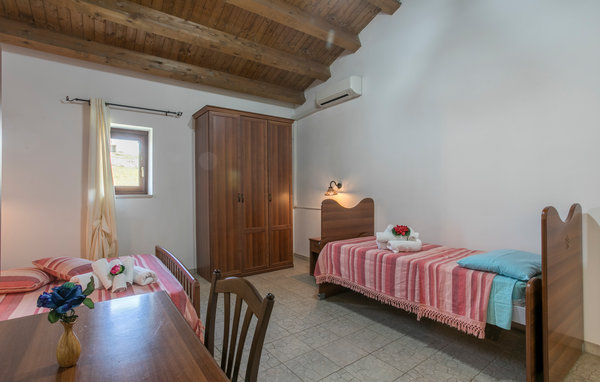 Feriehus - Ragusa , Italia - ISR575 608