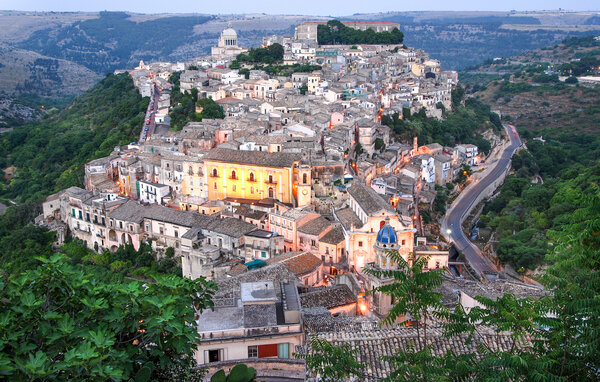 Semesterhus - Ragusa , Italien - ISR728 901