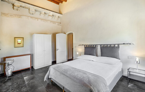 Holiday Home - Ragusa Ibla , Italy - ISR904 601